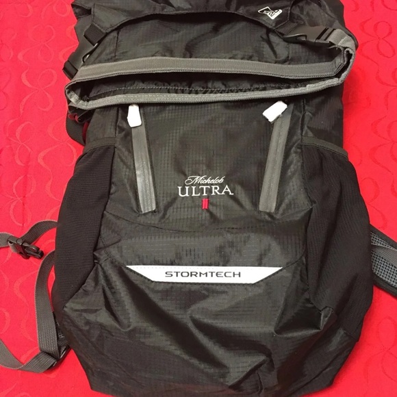 New! Stormtech performance backpack new black - Picture 6 of 8